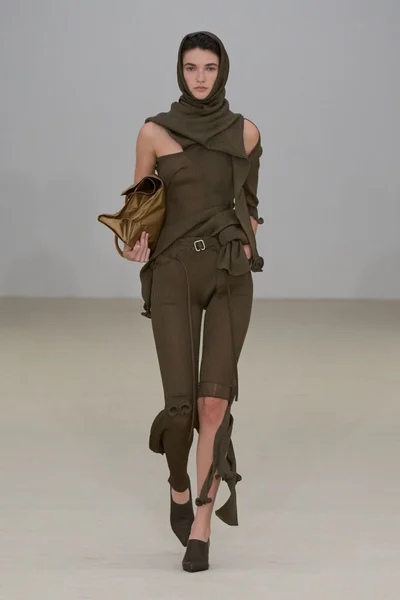 Look 47